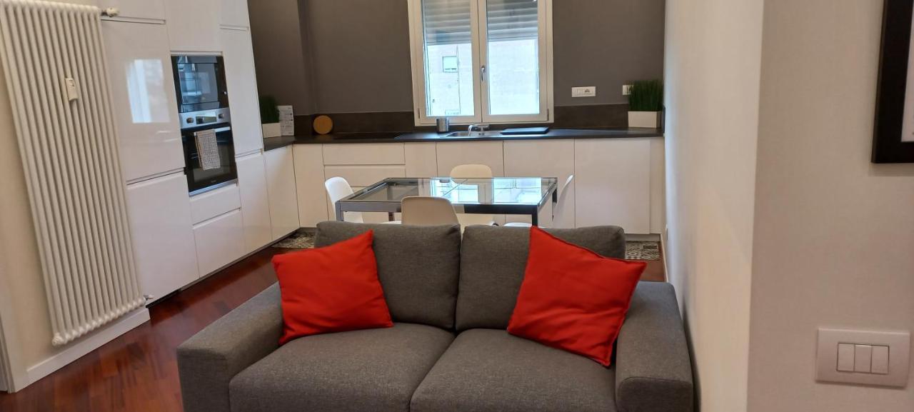 Casamia Tra Navigli E Universita - Free Parking Милан Экстерьер фото