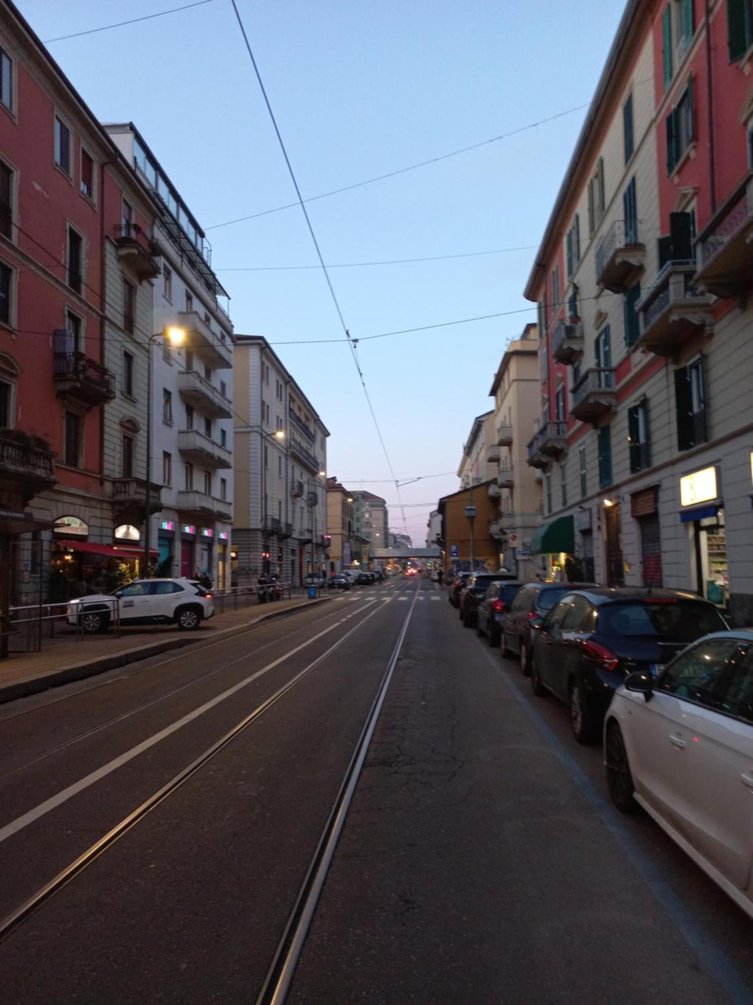Casamia Tra Navigli E Universita - Free Parking Милан Экстерьер фото